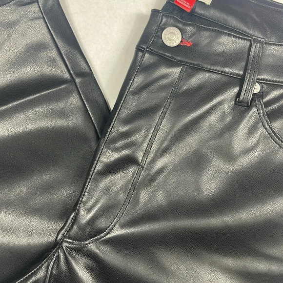 TOMMY JEANS
Women's Mid-Rise Faux-Leather Straight-Leg Pants Sz 32 - Picture 12 of 13